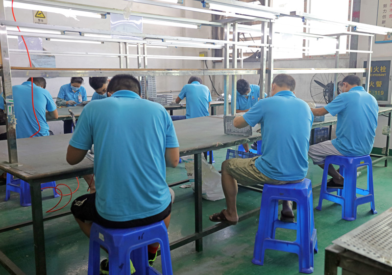 生產(chǎn)車(chē)間